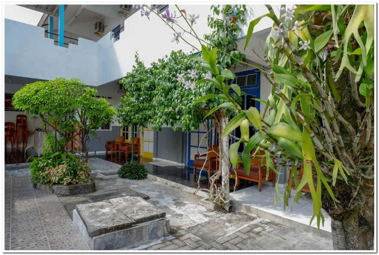 Reddoorz @ Prawirotaman Hotel Yogyakarta Exterior photo